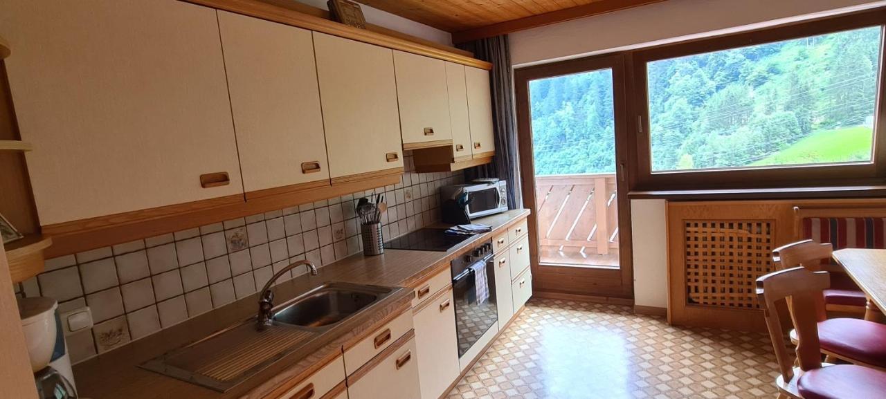 Apartamento Haus Tuxerklamm Finkenberg Exterior foto