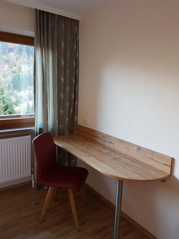 Apartamento Haus Tuxerklamm Finkenberg Exterior foto